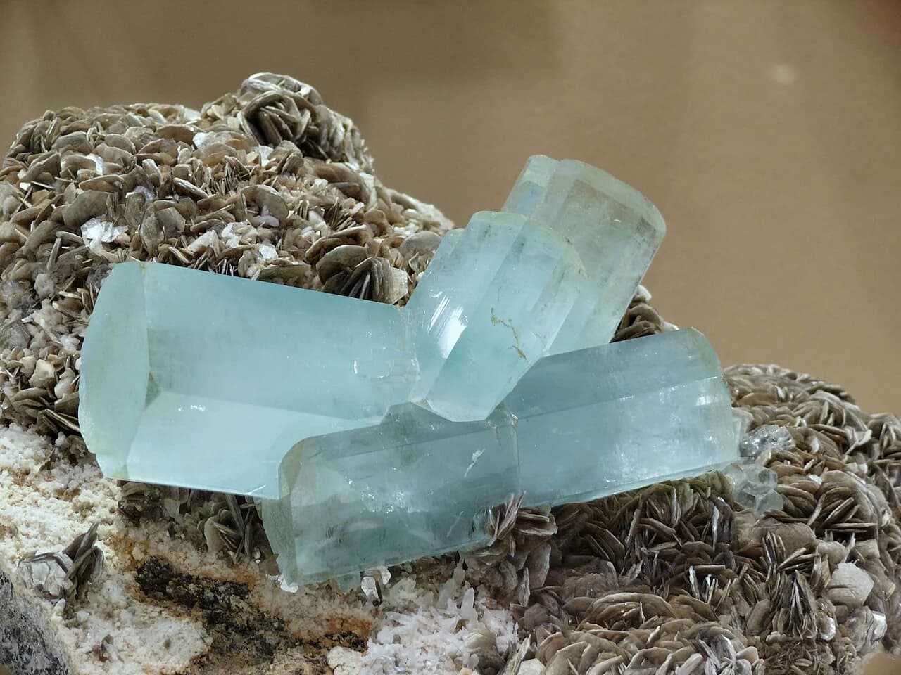 Aquamarine gemstone specimen, reference SS-2607